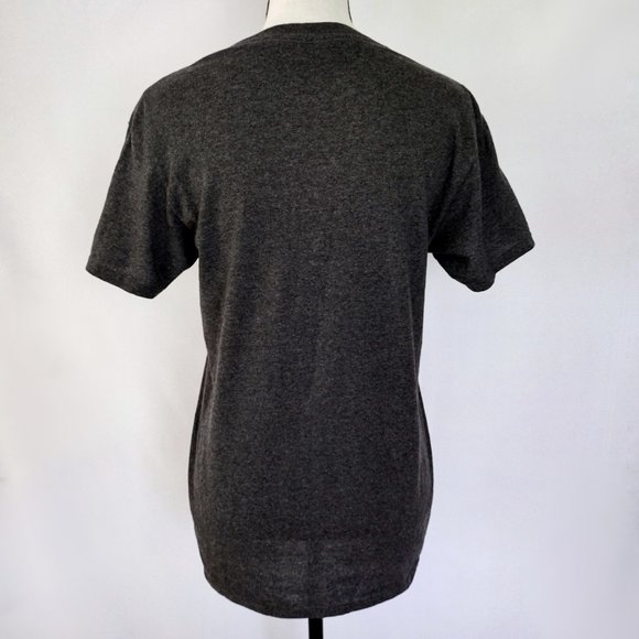 Hot Topic The Walking Dead Graphic Gray Circle Knit Unisex T-Shirt - Picture 6 of 8